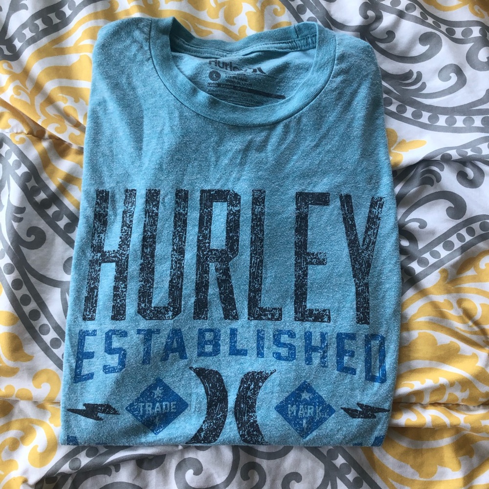 Hurley t-shirt